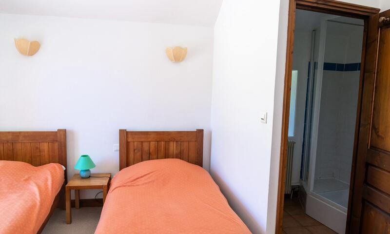 Gîte La cazelle 4/6 personnes du presbytère - - Saint Georges de Lévéjac - 15