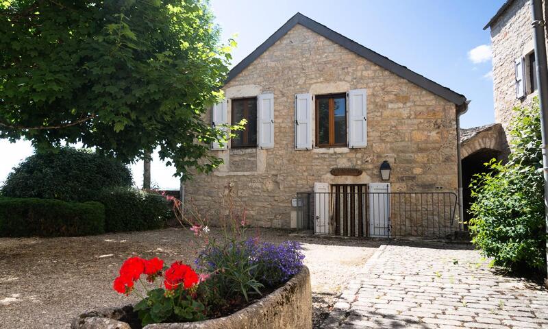 Gîte Le clos fleuri 4 personnes du couvent - - Saint Georges de Lévéjac - 16