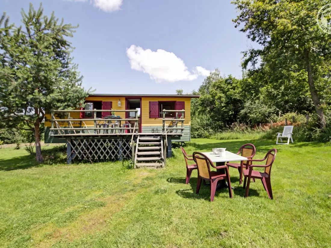 Maison de Vacances SAINT-GERMAIN-LESPINASSE 2