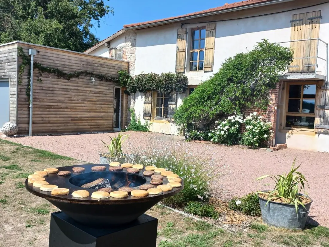 Maison de Vacances SAINT-GERMAIN-LESPINASSE