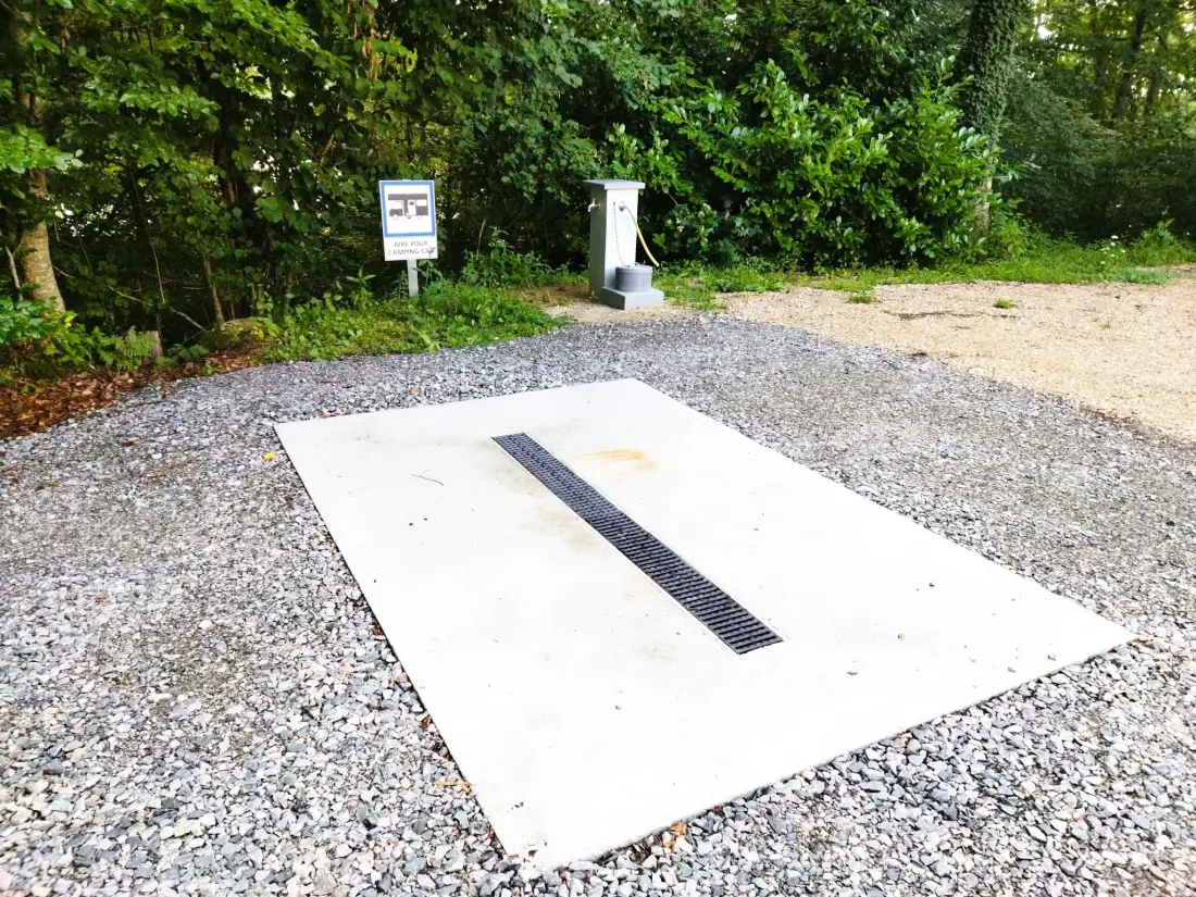 Camping Les Rives du lac Cantalès 3 étoiles★★★