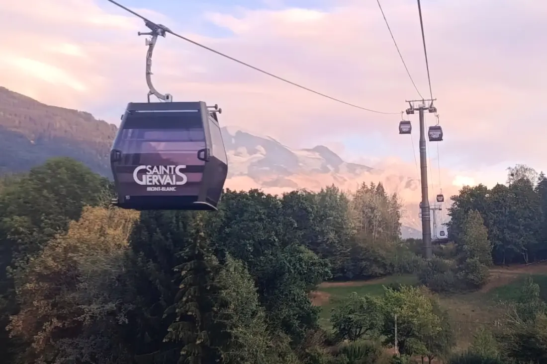 Vue Aravis Et Terrasse, Proximité Thermes