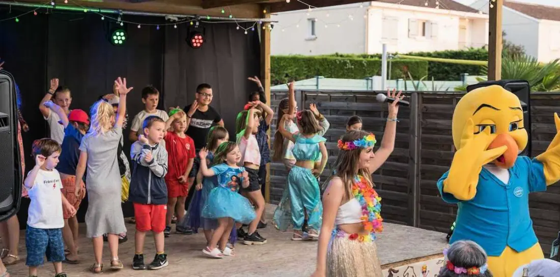 Camping Paradis Domaine Oyat 4 étoiles★★★★