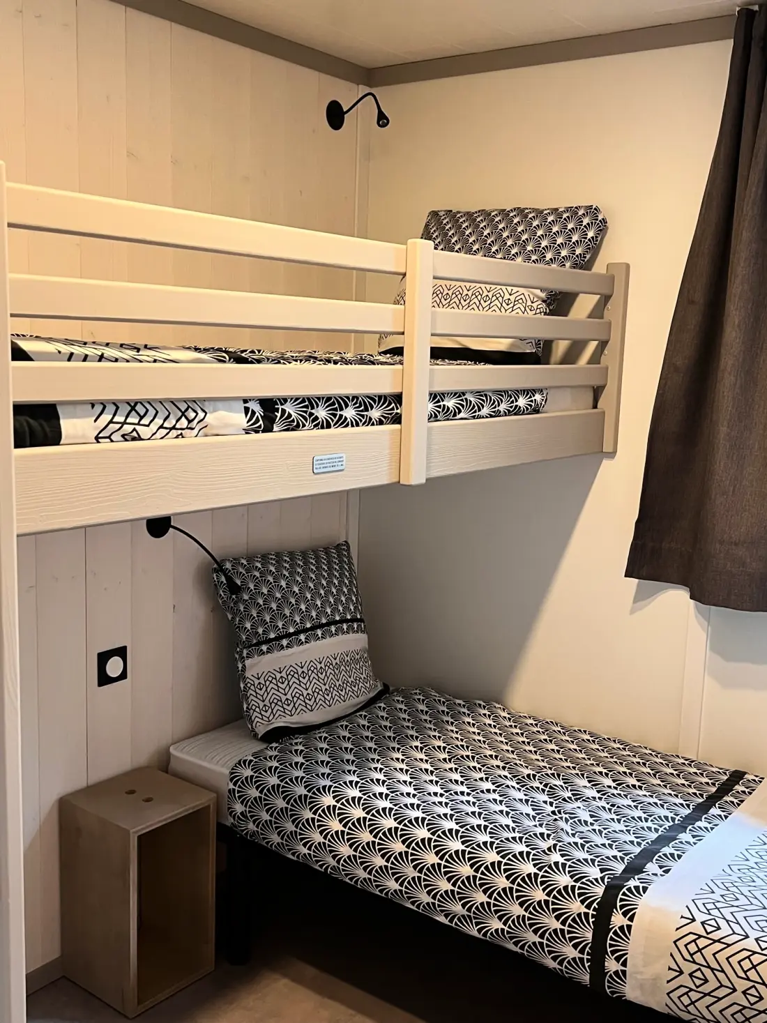 Camping PARC DE PALETES 4 étoiles★★★★