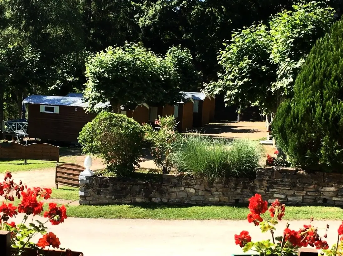 Camping PARC DE PALETES 4 étoiles★★★★