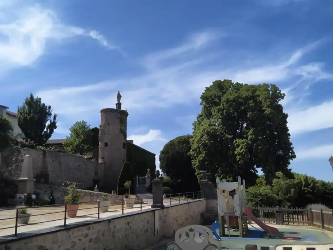 Maison de Vacances SAINT-HAON-LE-CHATEL