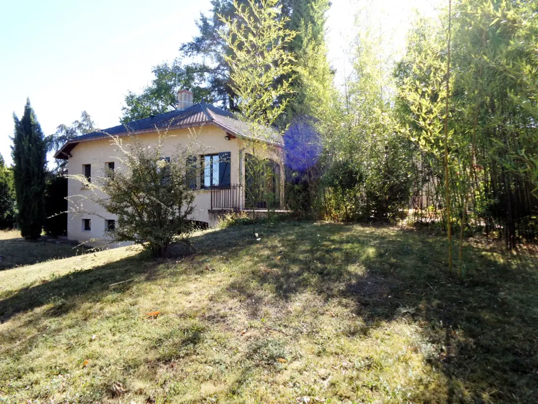 Maison de Vacances SAINT-HAON-LE-VIEUX