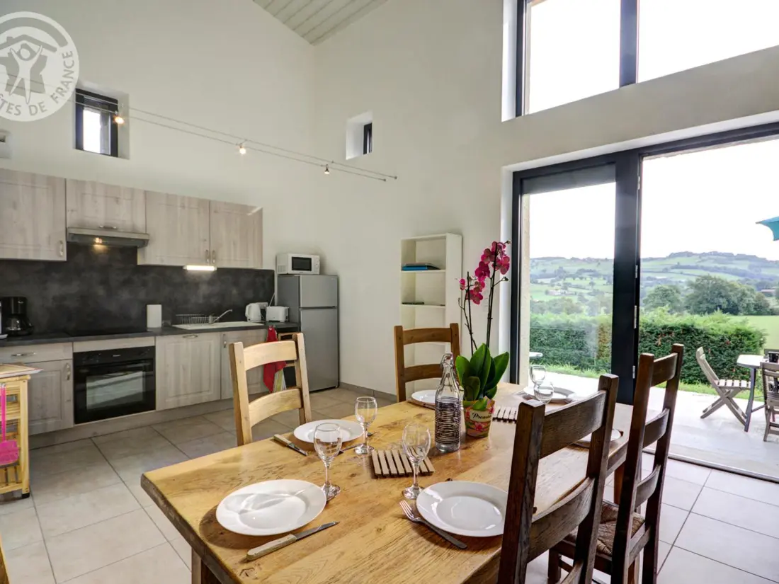 Maison de Vacances SAINT-HEAND 4