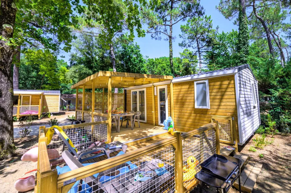 Flower Camping Au Bois Des Biches 4 étoiles★★★★