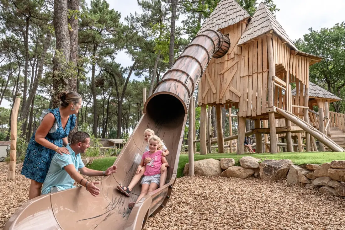 Flower Camping Au Bois Des Biches 4 étoiles★★★★