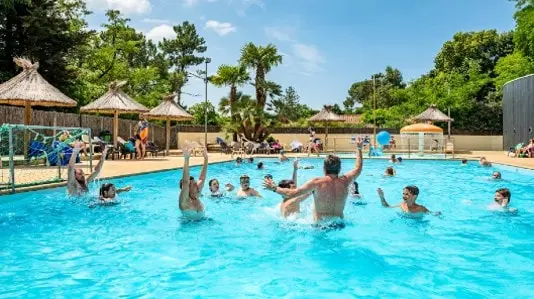 Flower Camping Au Bois Des Biches 4 étoiles★★★★