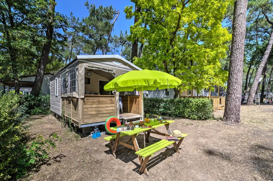 Flower Camping Au Bois Des Biches 4 étoiles★★★★