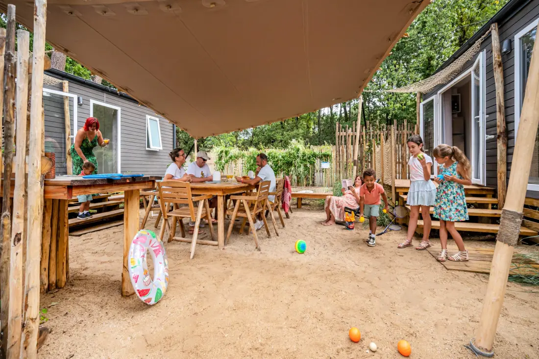 Flower Camping Au Bois Des Biches 4 étoiles★★★★