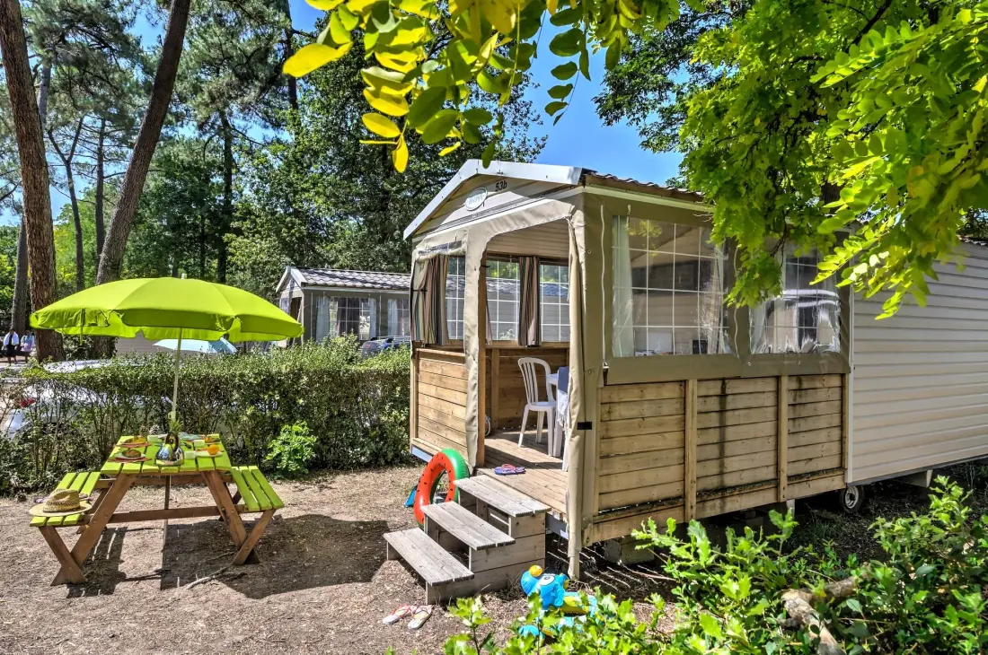 Flower Camping Au Bois Des Biches 4 étoiles★★★★