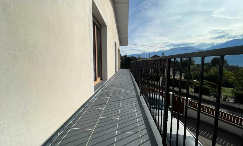 La Maison Des Jardins Ensoleillés 🌞 - - Saint Ismier - 40