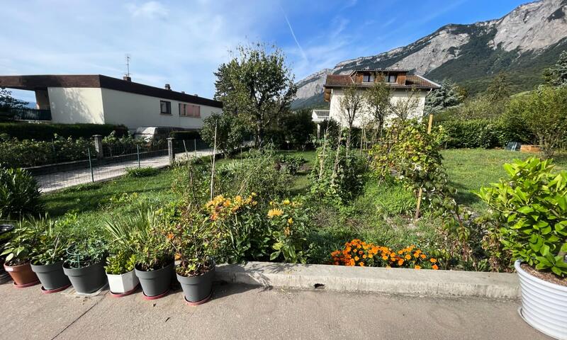 La Maison Des Jardins Ensoleillés 🌞 - - Saint Ismier - 37