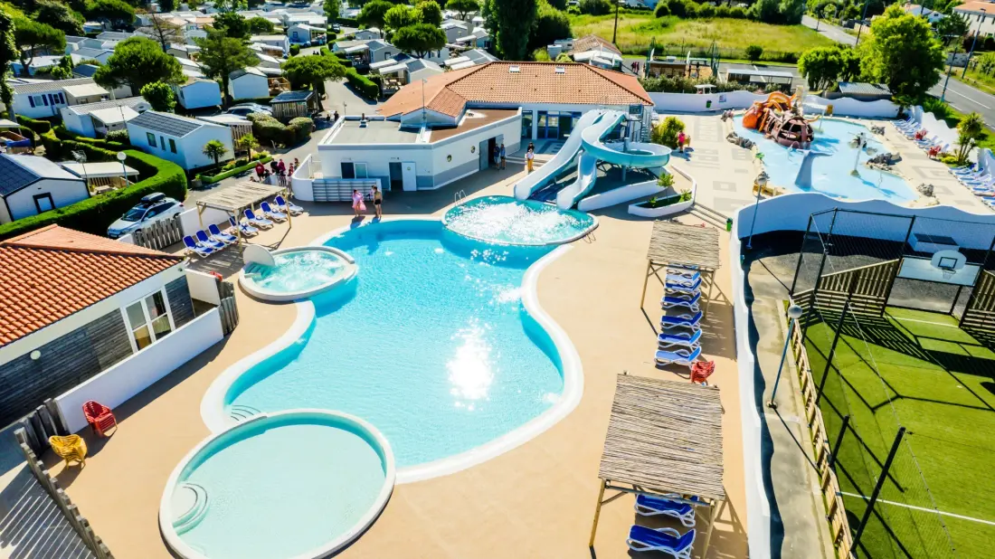 Camping Les Aventuriers de la Calypso 4 étoiles★★★★