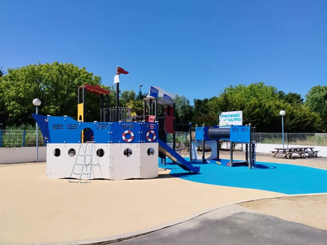 Camping Les Aventuriers de la Calypso 4 étoiles★★★★