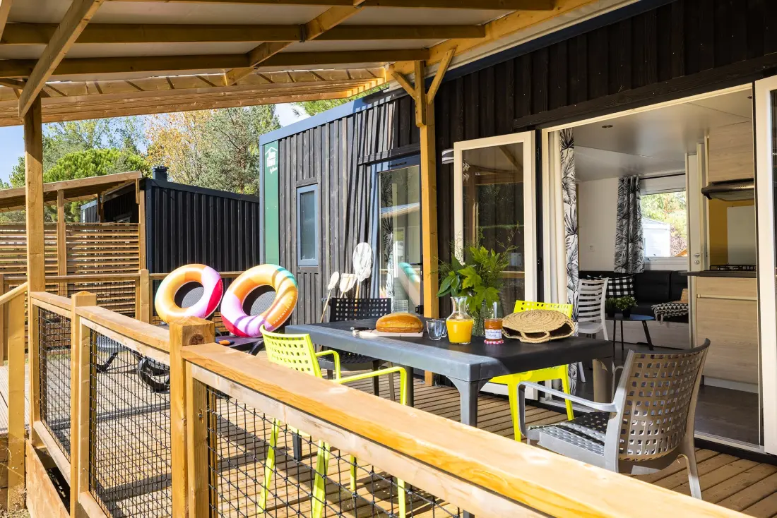 Flower Camping La Davière Plage 4 étoiles★★★★