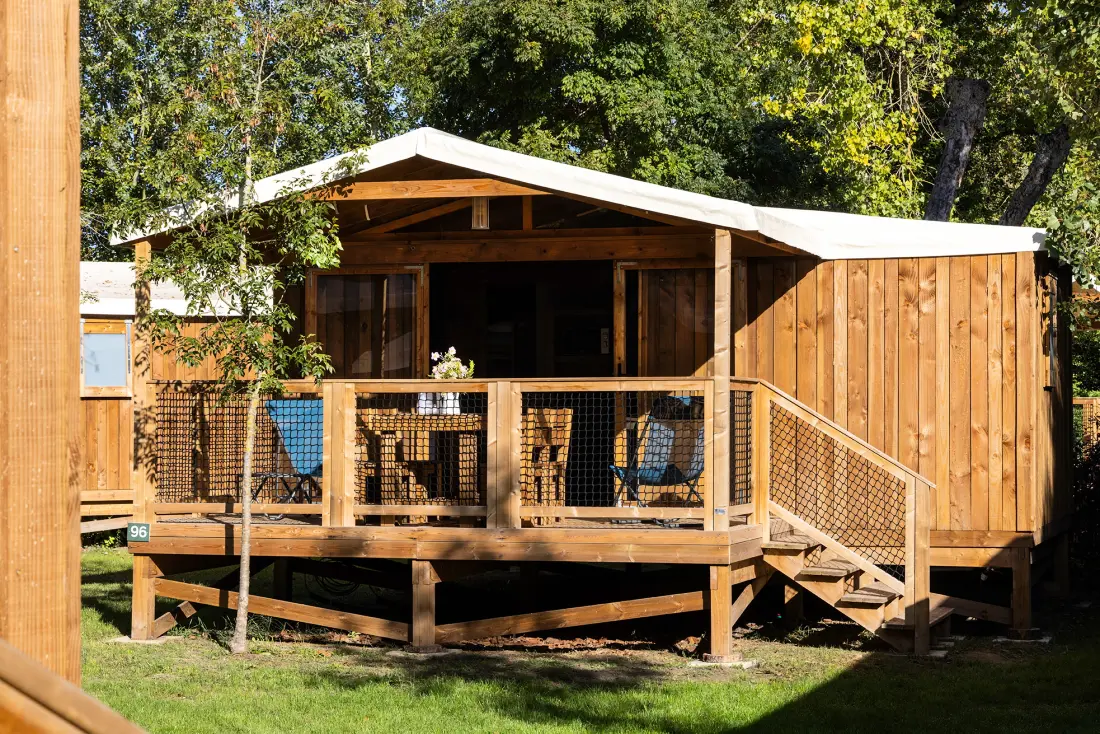 Flower Camping La Davière Plage 4 étoiles★★★★