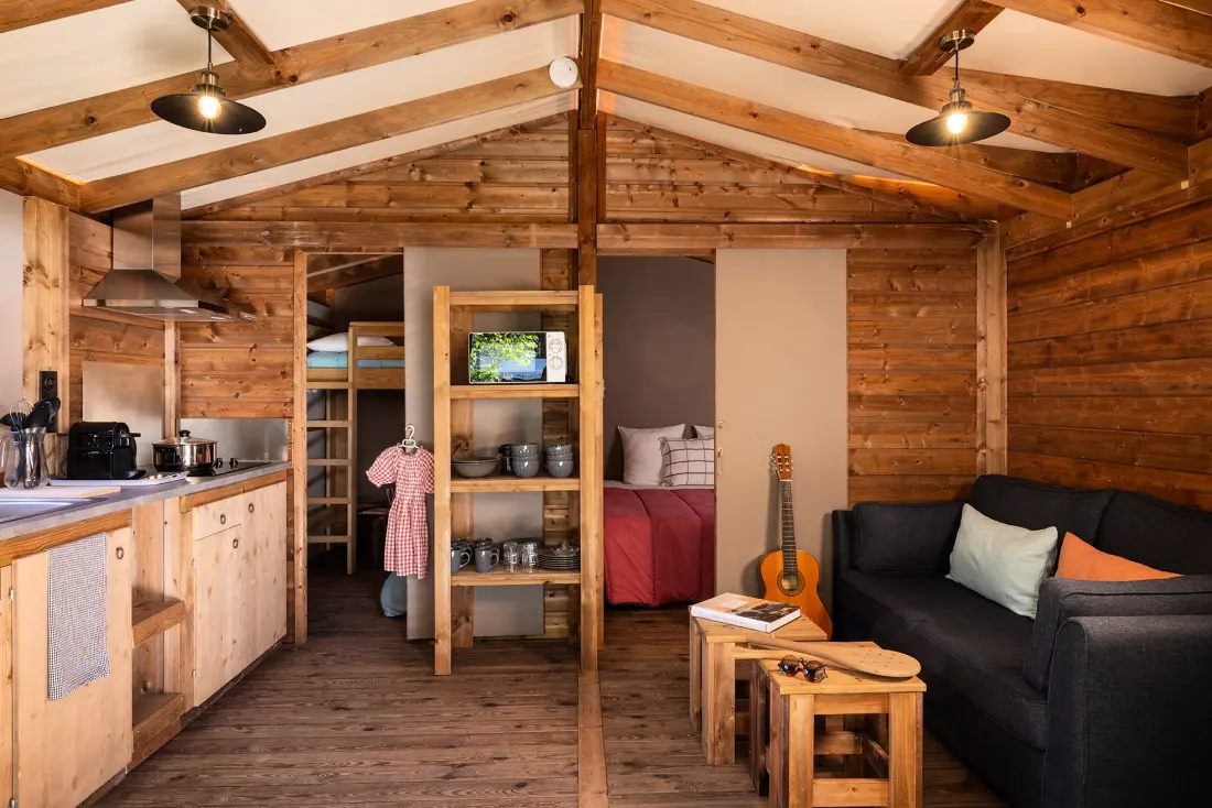 Flower Camping La Davière Plage 4 étoiles★★★★