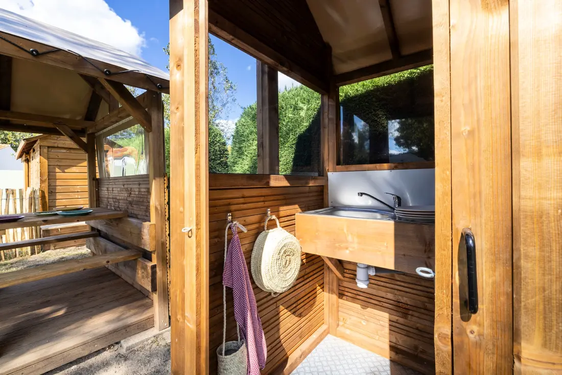 Flower Camping La Davière Plage 4 étoiles★★★★