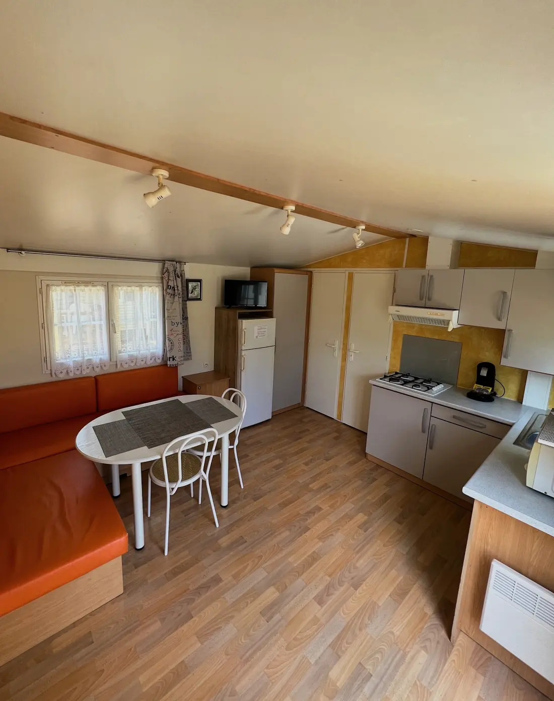 Flower Camping La Davière Plage 4 étoiles★★★★