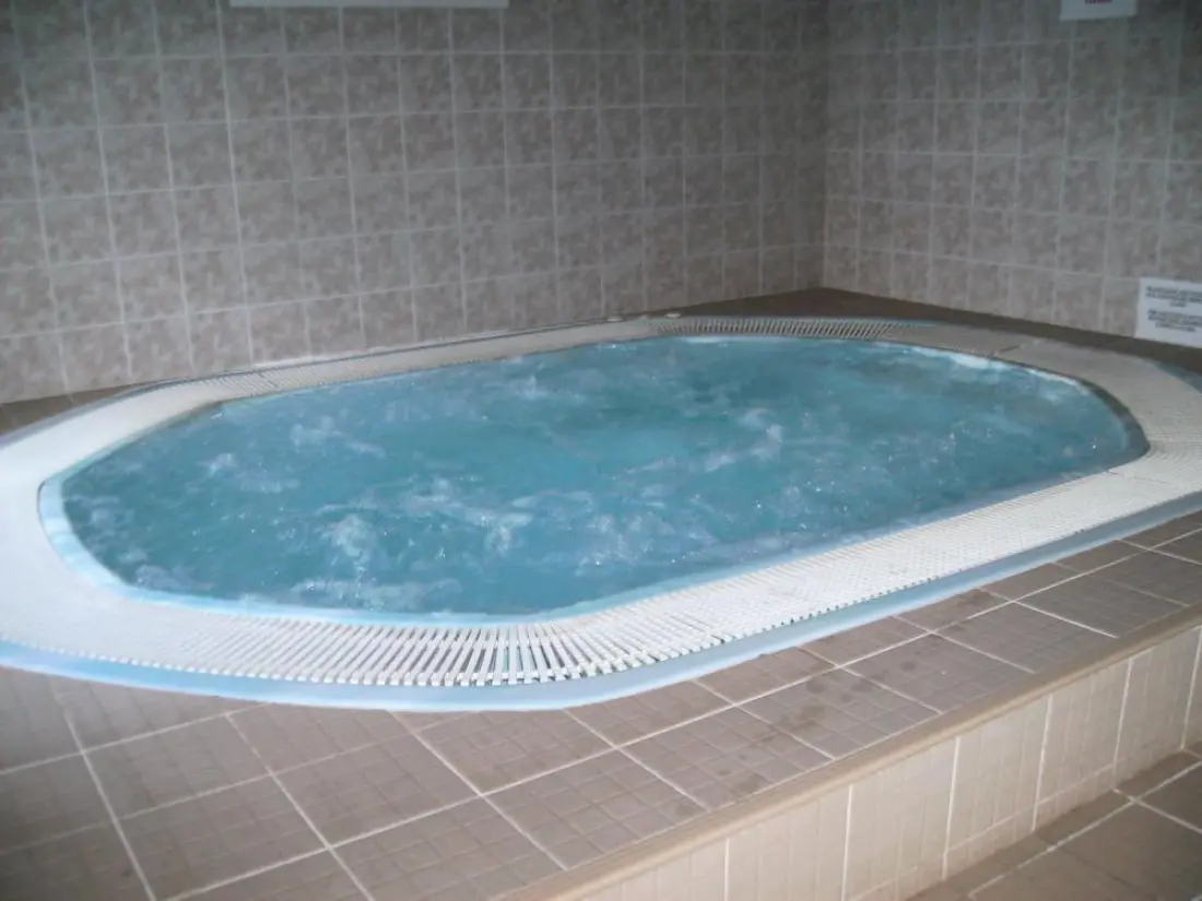 Mobil-home 6 personnes accès piscine et espace aquatique