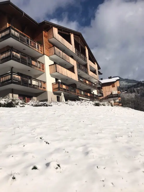 Appartement Avec Terrasse &amp; Emplacement Idéal