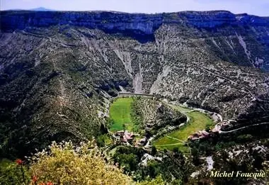 CAMPING LES SOURCES 3 étoiles★★★