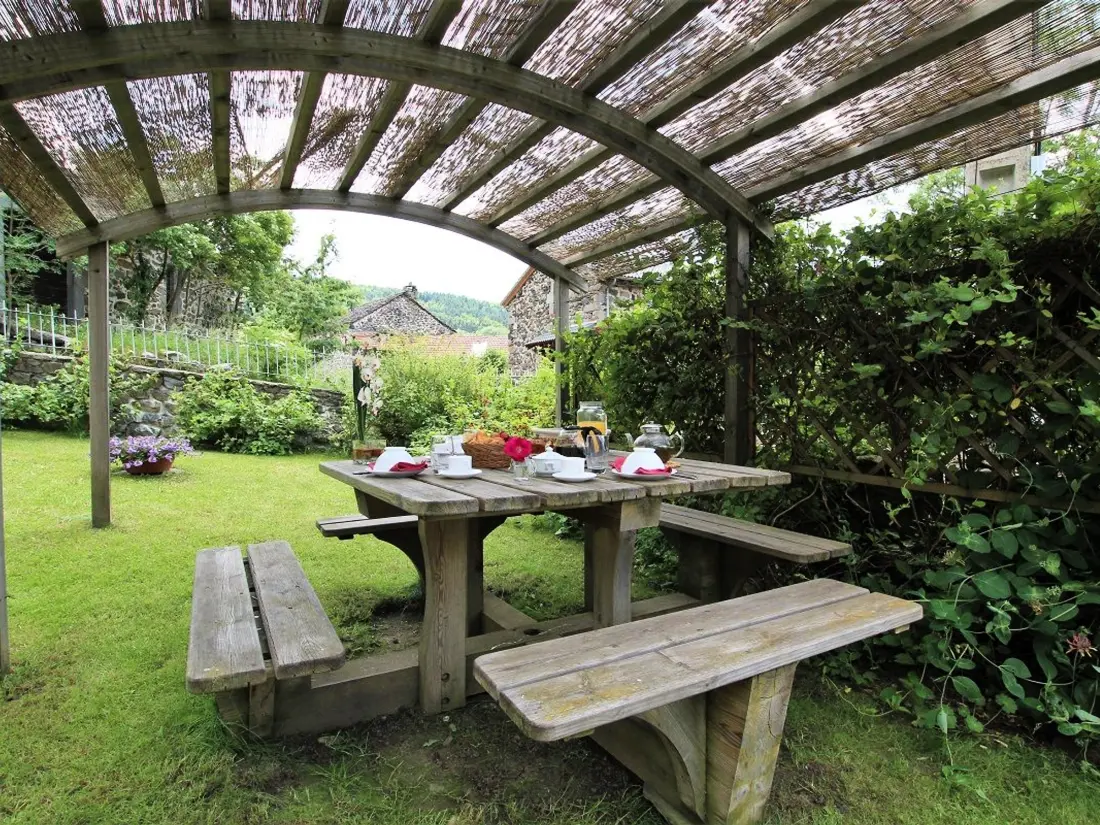 Maison de Vacances Saint-Julien-Chapteuil 3