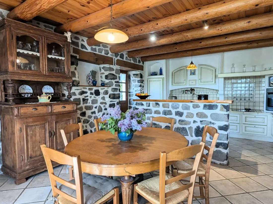 Maison de Vacances Saint-Julien-Chapteuil 5