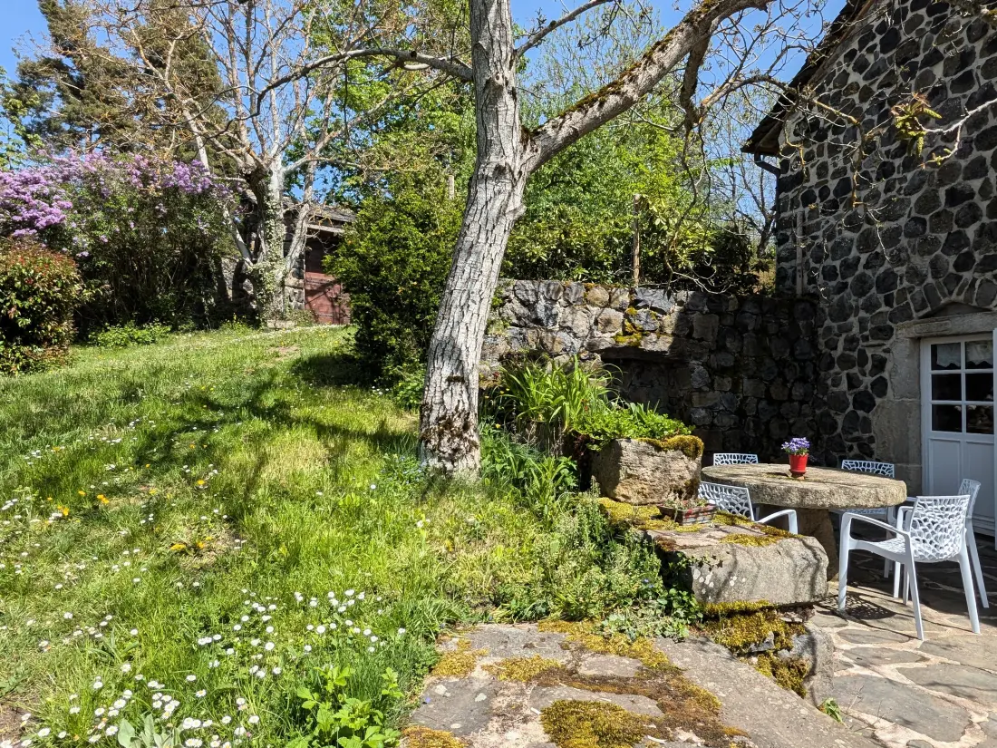 Maison de Vacances Saint-Julien-Chapteuil 5