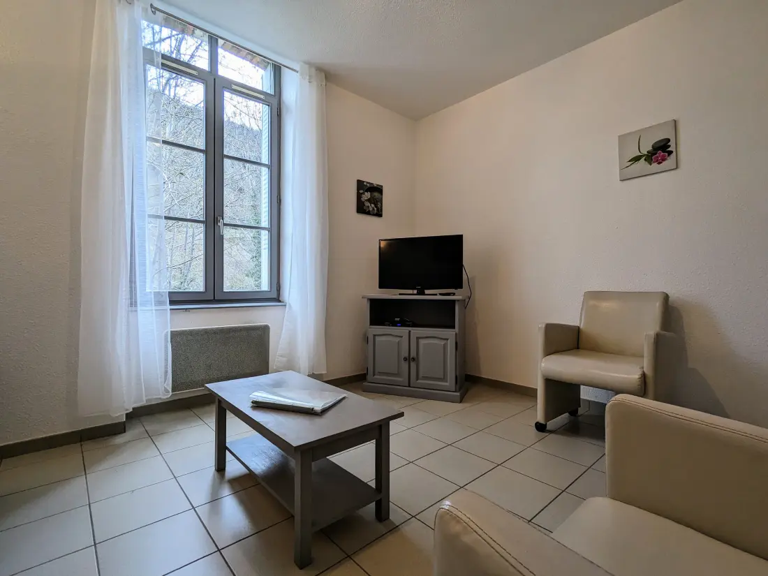 Maison de Vacances Saint-Julien-des-Chazes 2
