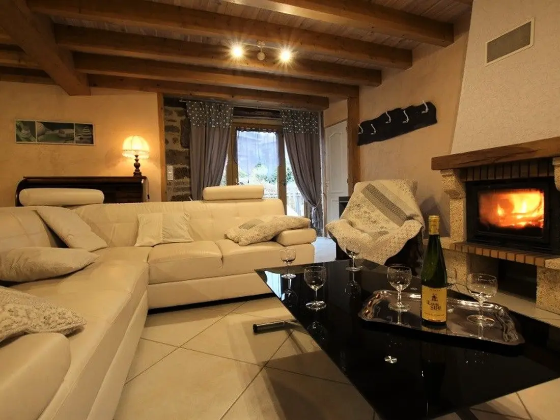 Maison de Vacances Saint-Julien-des-Chazes 3