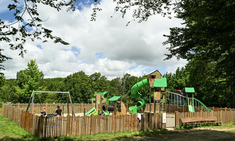 Camping Château La Forêt - Saint-Julien-des-Landes - 24