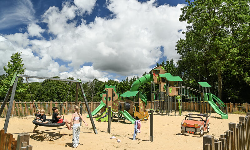 Camping Château La Forêt - Saint-Julien-des-Landes - 25
