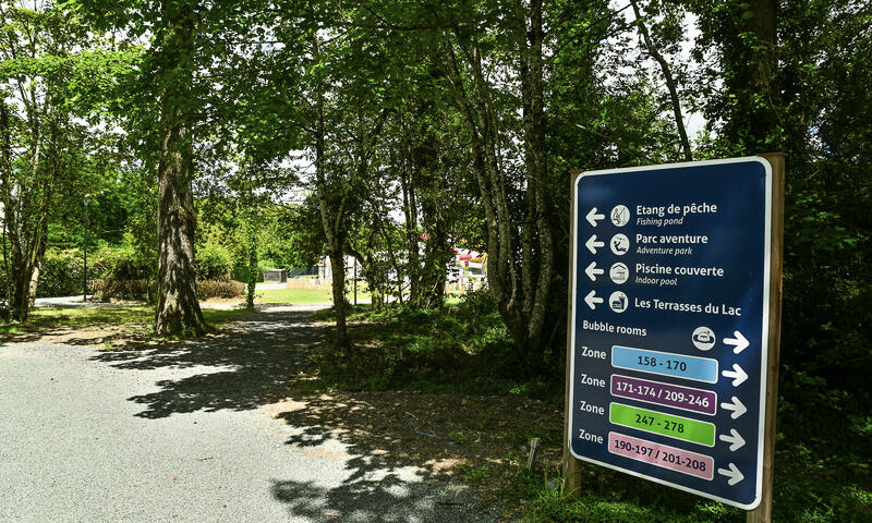 Camping Château La Forêt - Saint-Julien-des-Landes - 37