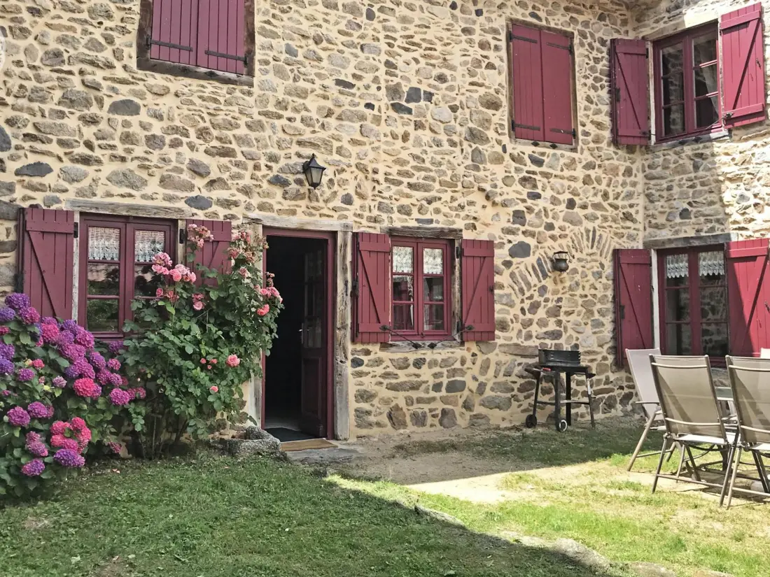 Maison de Vacances SAINT-JUST-EN-BAS
