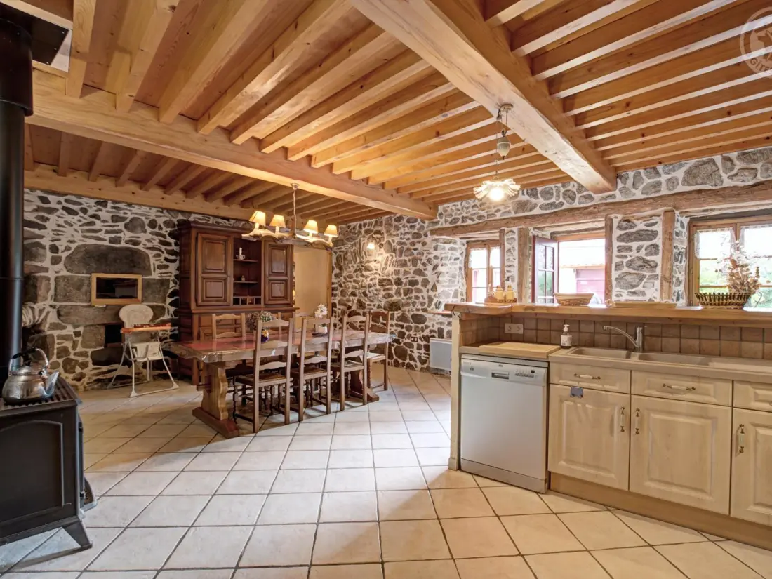 Maison de Vacances SAINT-JUST-EN-BAS