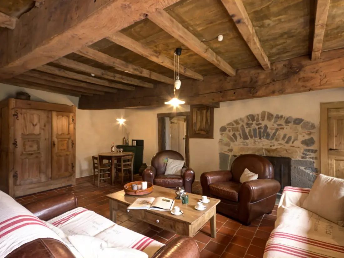 Maison de Vacances SAINT-JUST-LA-PENDUE 4