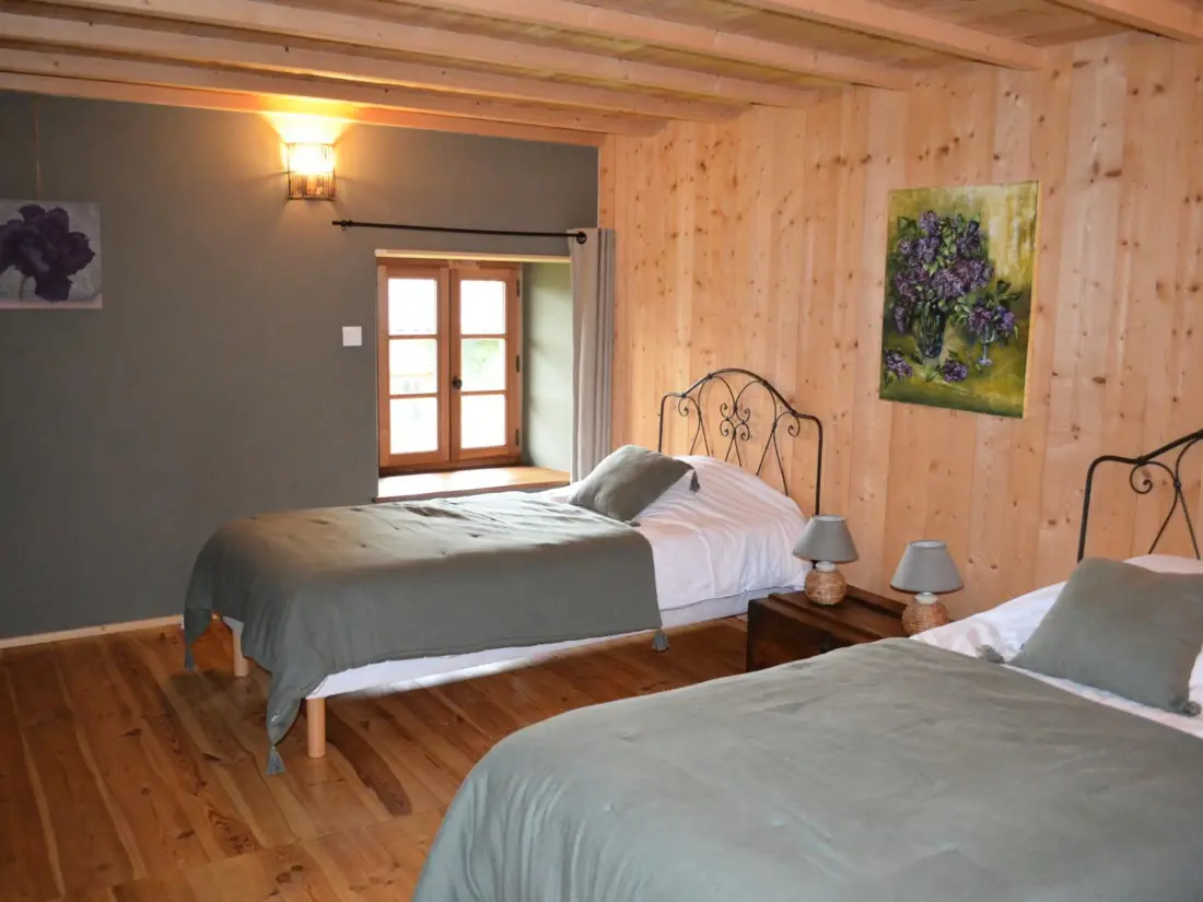 Maison de Vacances SAINT-JUST-LA-PENDUE 4