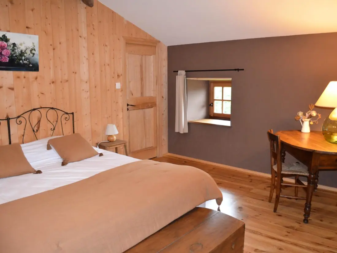 Maison de Vacances SAINT-JUST-LA-PENDUE 4