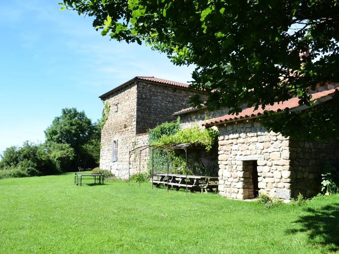 Maison de Vacances SAINT-JUST-LA-PENDUE 4