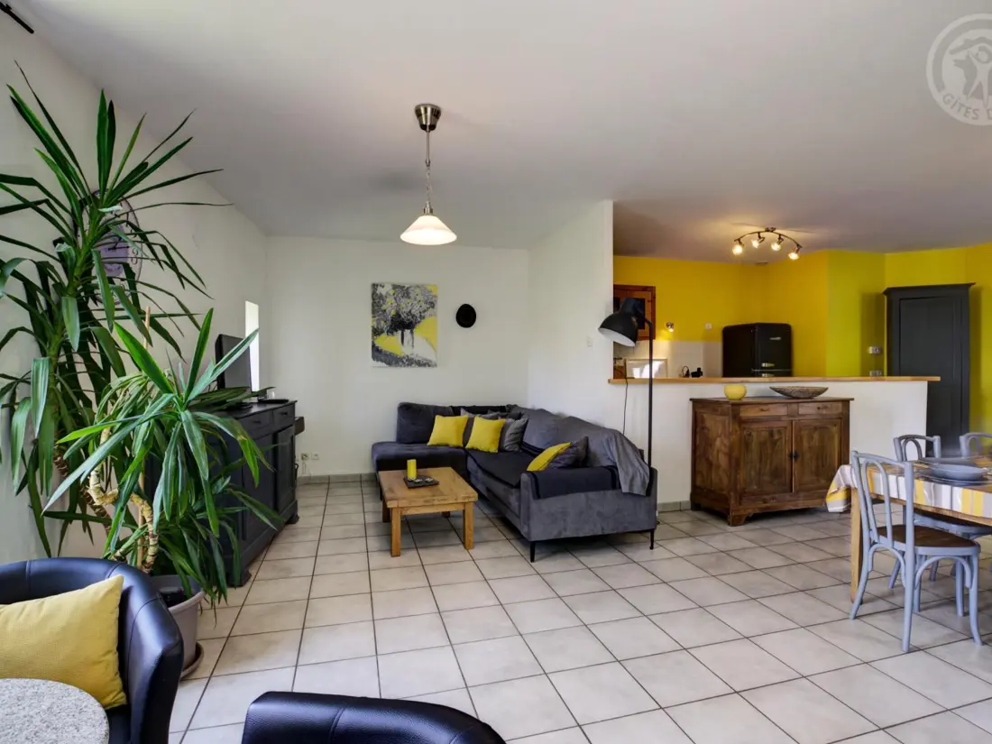 Maison de Vacances SAINT-JUST-LA-PENDUE 5