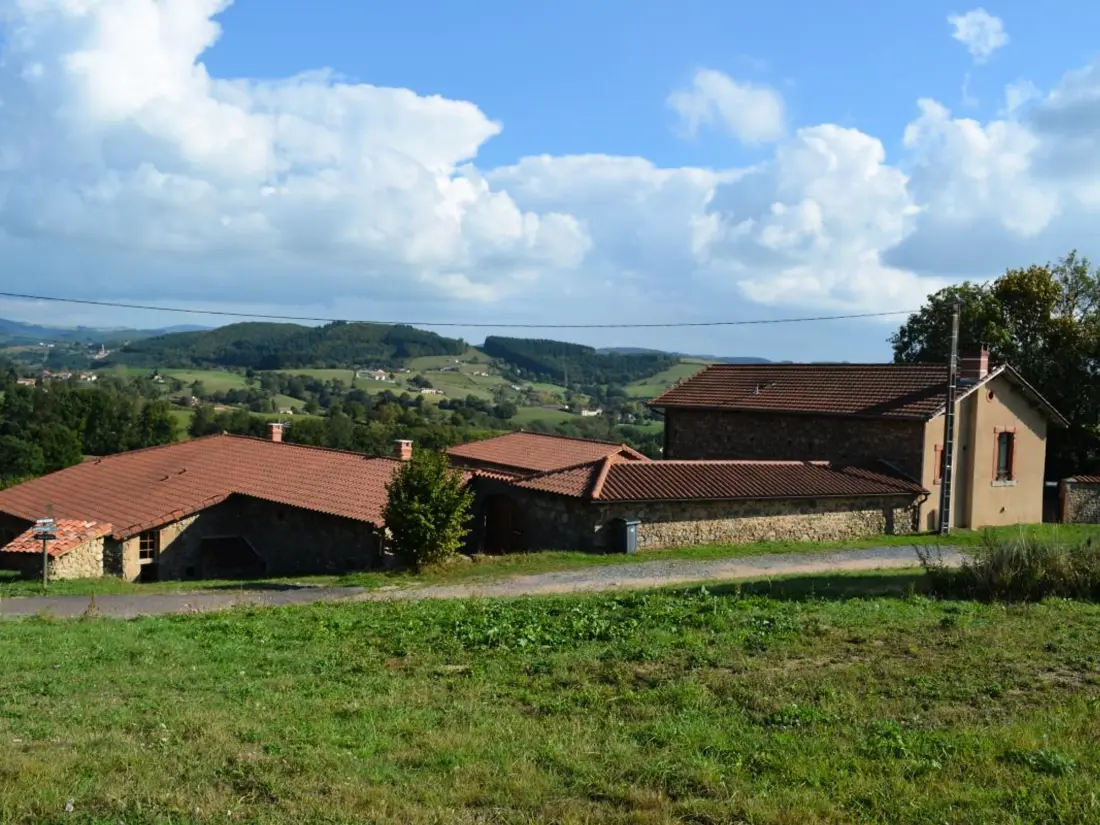 Maison de Vacances SAINT-JUST-LA-PENDUE 5