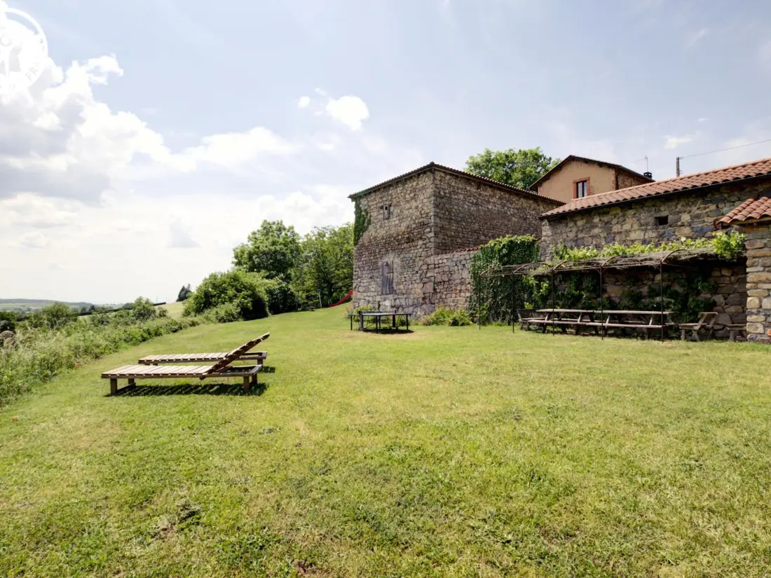 Maison de Vacances SAINT-JUST-LA-PENDUE 7