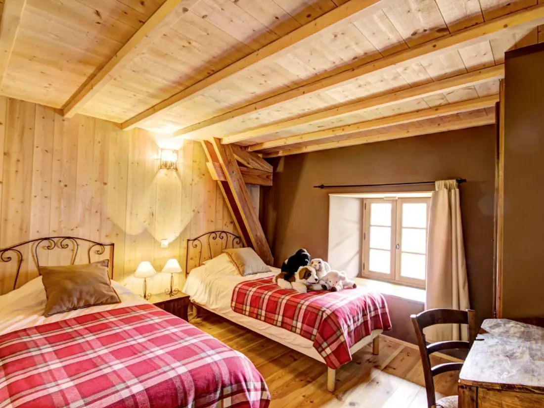Maison de Vacances SAINT-JUST-LA-PENDUE 7