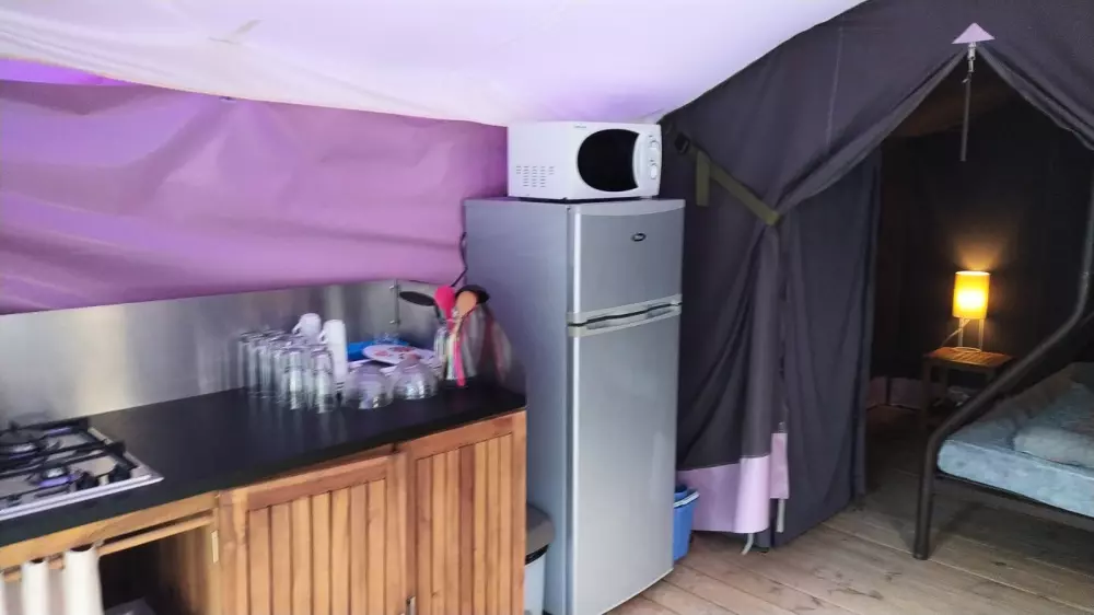 Flower Camping La Rivière 3 étoiles★★★