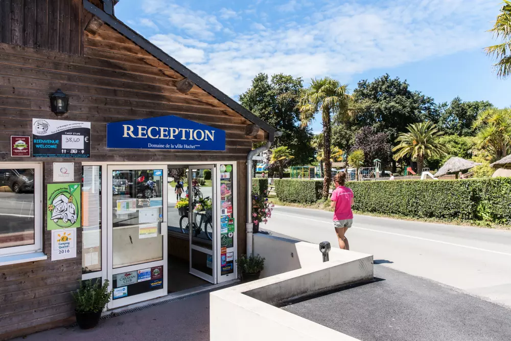 Camping Domaine De La Ville Huchet  4 étoiles★★★★